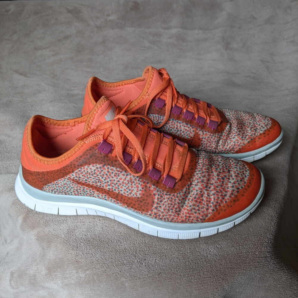 Nike Women's Orange and Purple Athletic Shoes